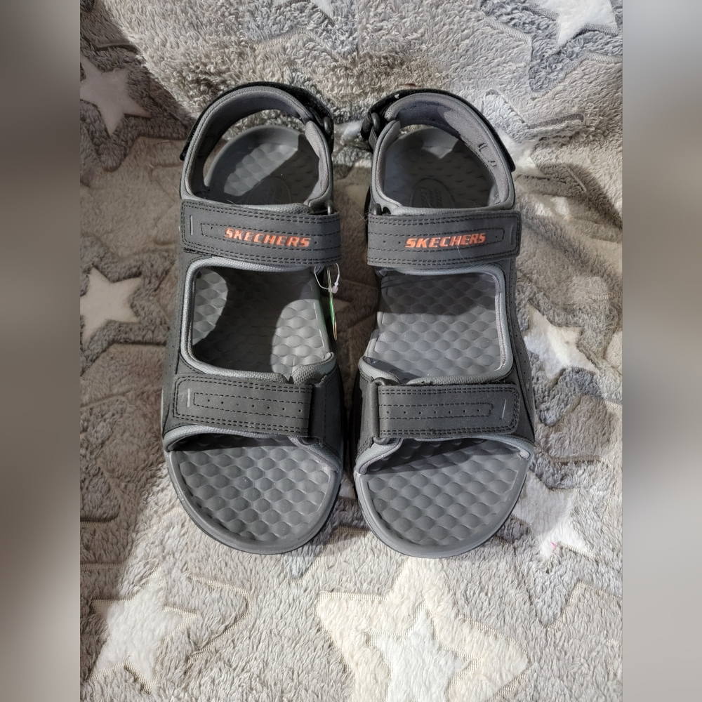 Men's Skechers Sandals Size 10 NWT